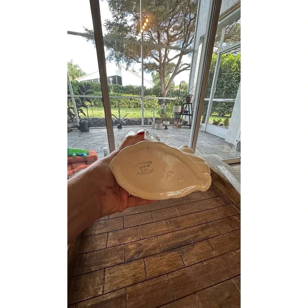 Vintage Catalina Pottery Cornucopia Shell Vase Pink Interior Cream Glaze 325 USA